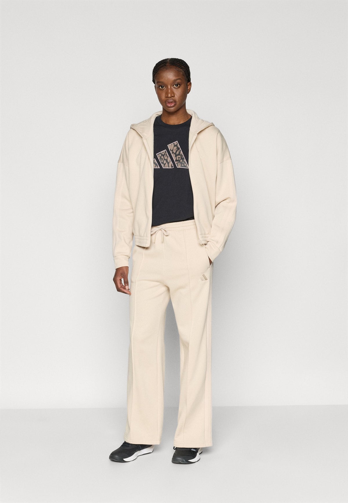 adidas Sportswear Energize – Survêtement Femme – crystal linen/beige