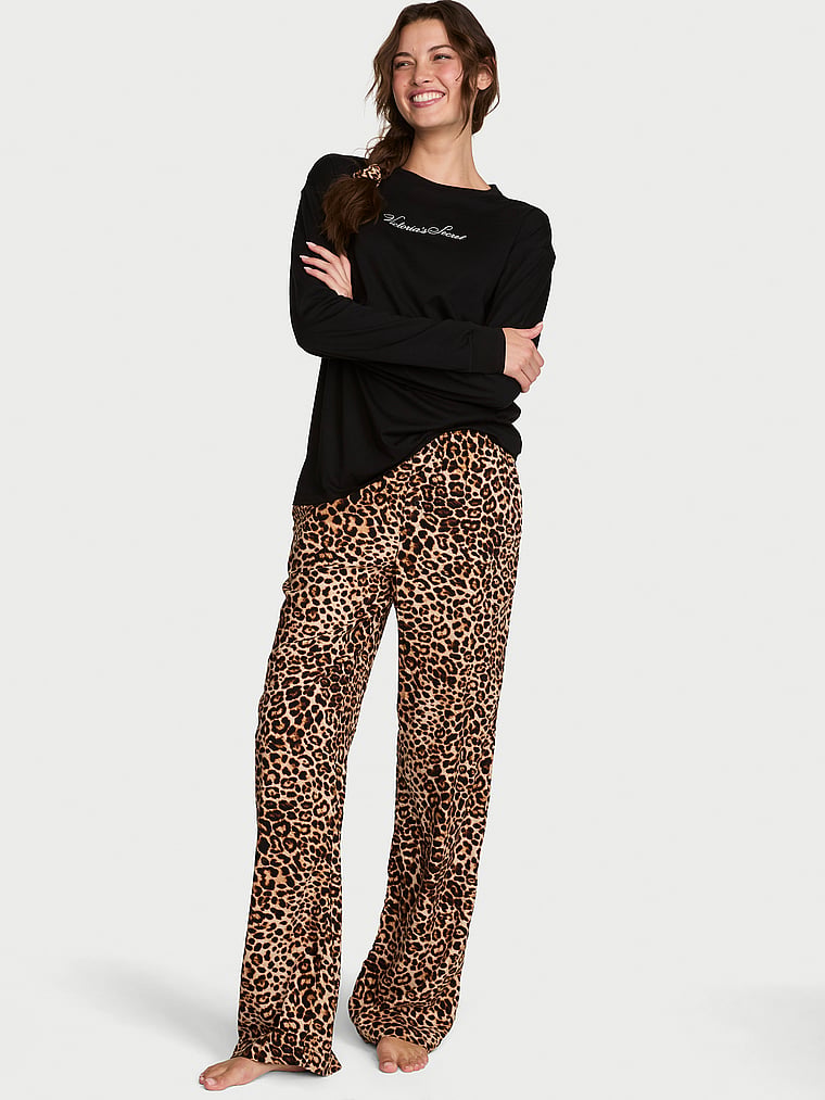 CozyFlannel™ Long Tee-Jama & Scrunchie Set - Black & Leopard