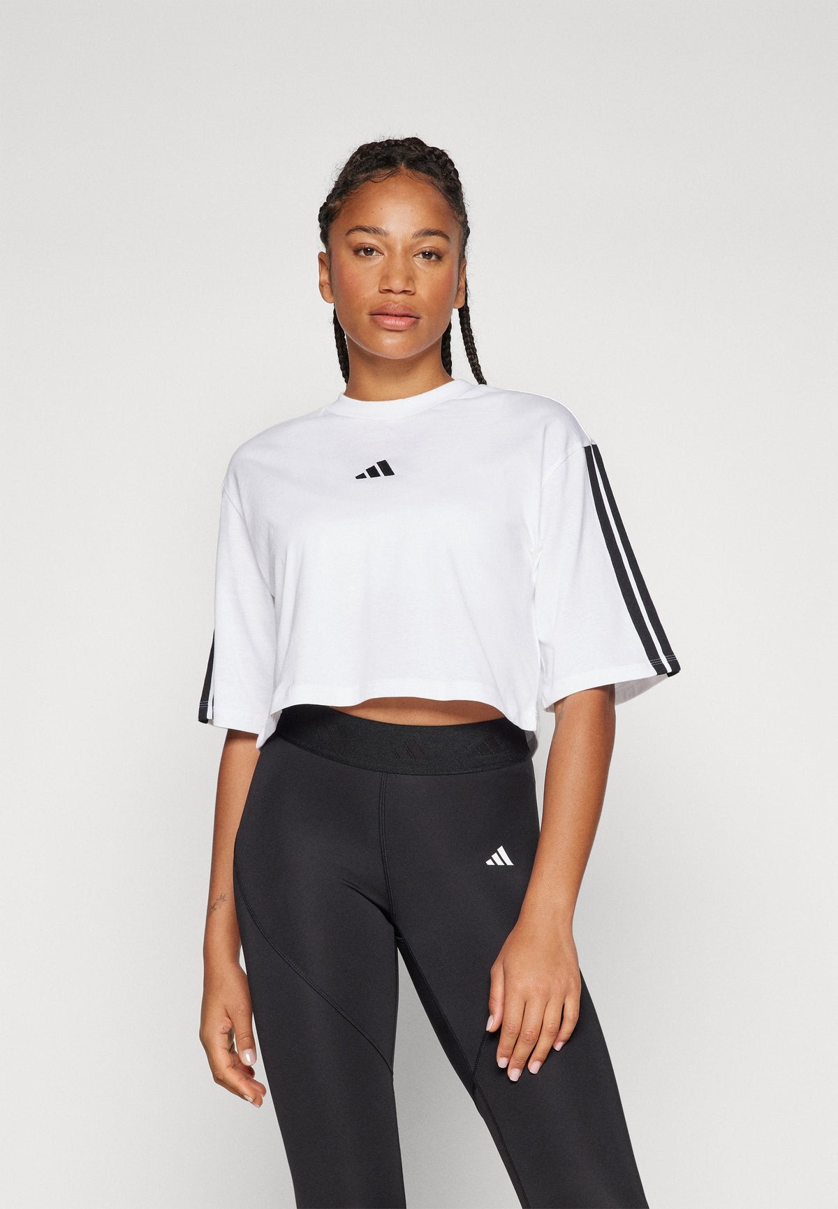 adidas Sportswear Essentials 3 Stripes Loose – T-shirt imprimé Femme – white/black/blanc
