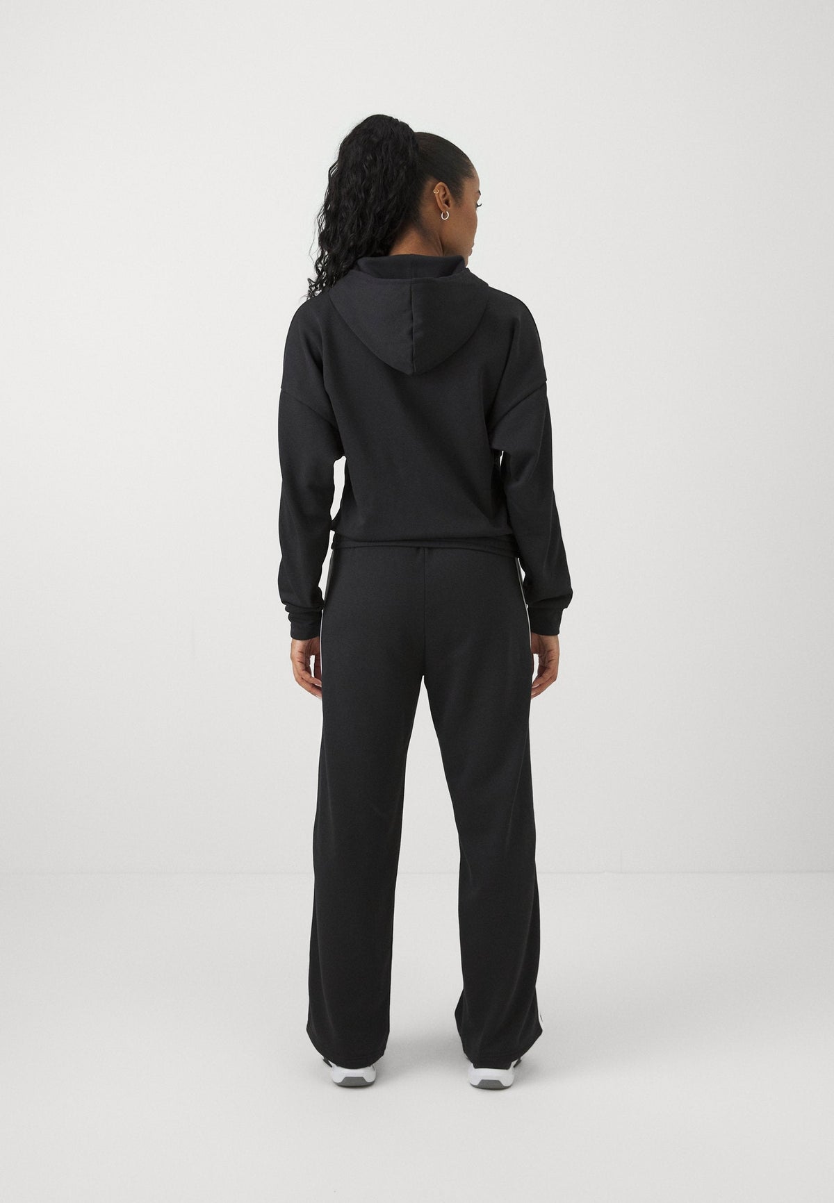 adidas Sportswear Energize – Survêtement Femme – black/noir