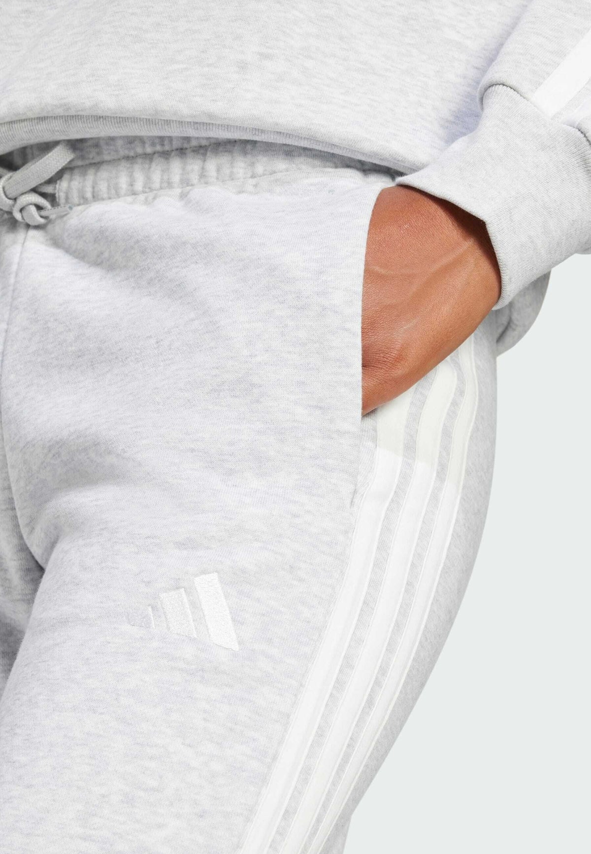 adidas Sportswear Essentials 3 Stripes Cuffed Pants – Pantalon de survêtement Femme – light grey heather   white/gris clair