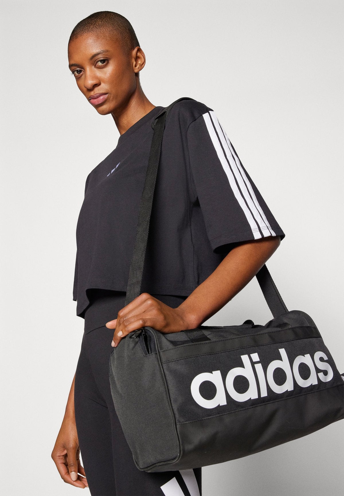 adidas Sportswear Essentials 3 Stripes Loose – T-shirt imprimé Femme – black/white/noir