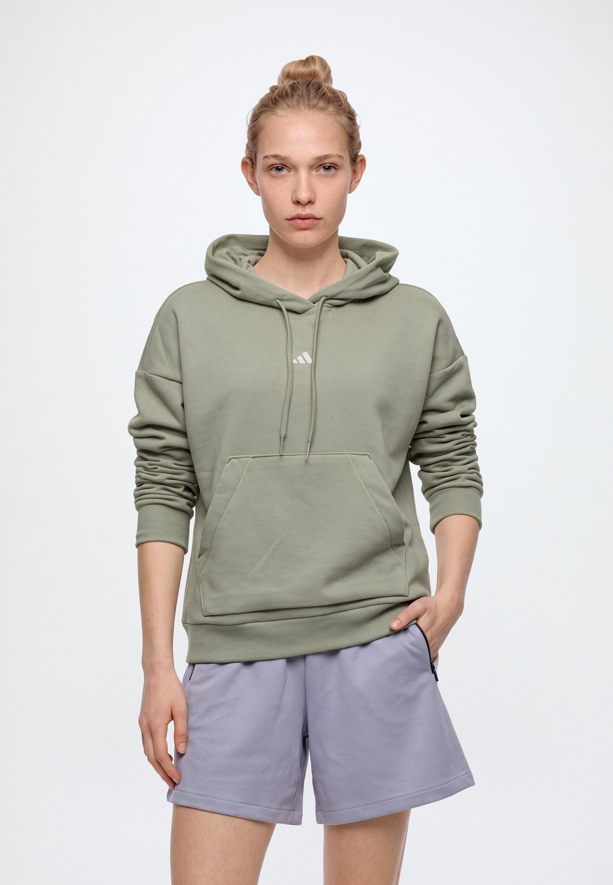 adidas Sportswear Essentials – Sweat à capuche Femme – silver pebble/white/argenté