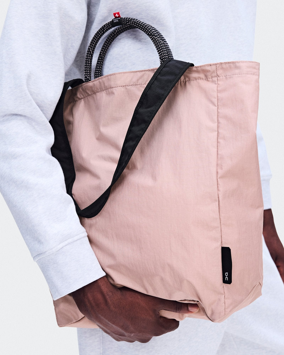 Tote Pack 25L - Biscuit | Black
