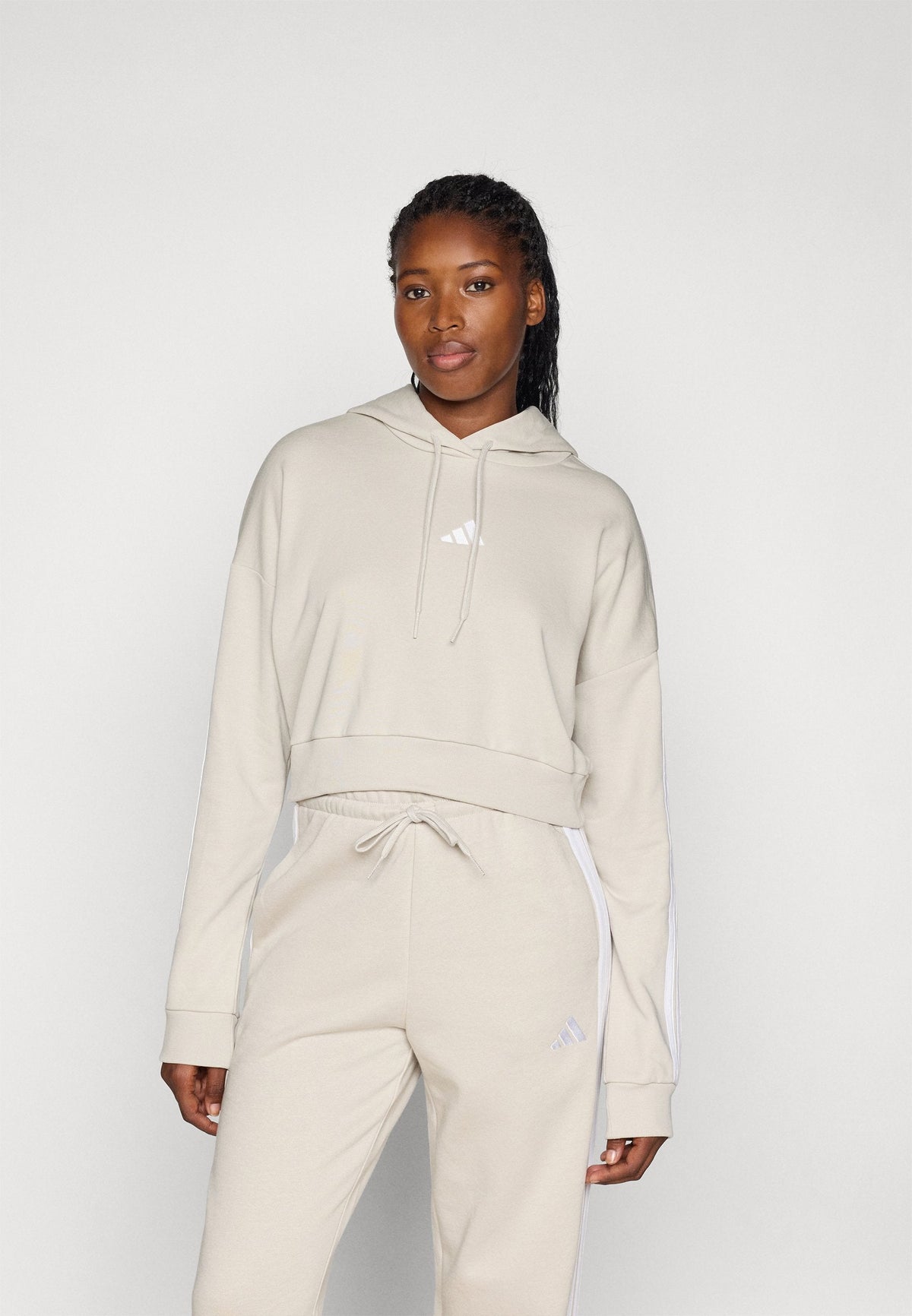 adidas Sportswear Essentials 3 Stripes French Terry Cropped – Sweat à capuche Femme – alumina/white/beige