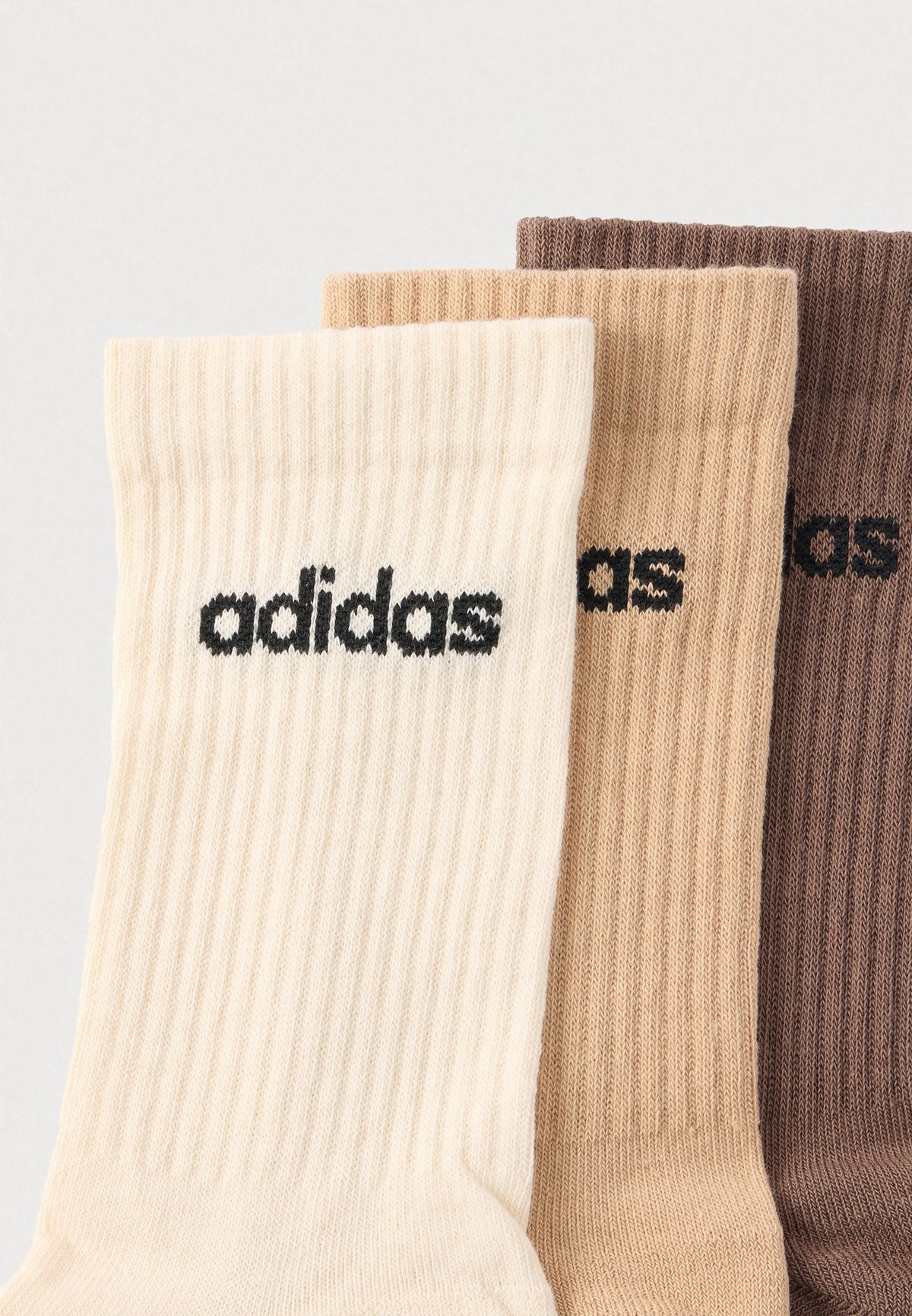 adidas Performance Linear Crew Socks Cushioned Socks Unisex 3 Pair Pack – Chaussettes de sport – brown/magic beige/earth strata/écru