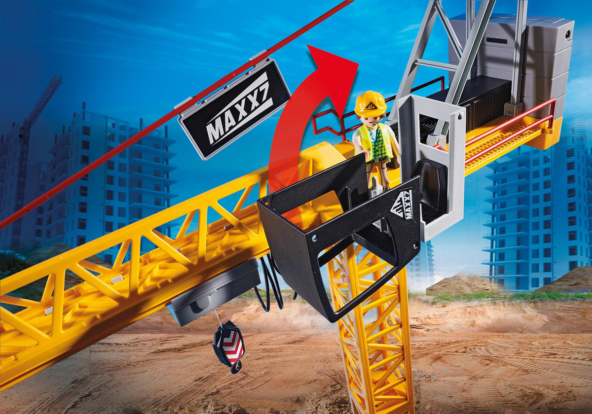 Grue radio-commandée avec mur de construction