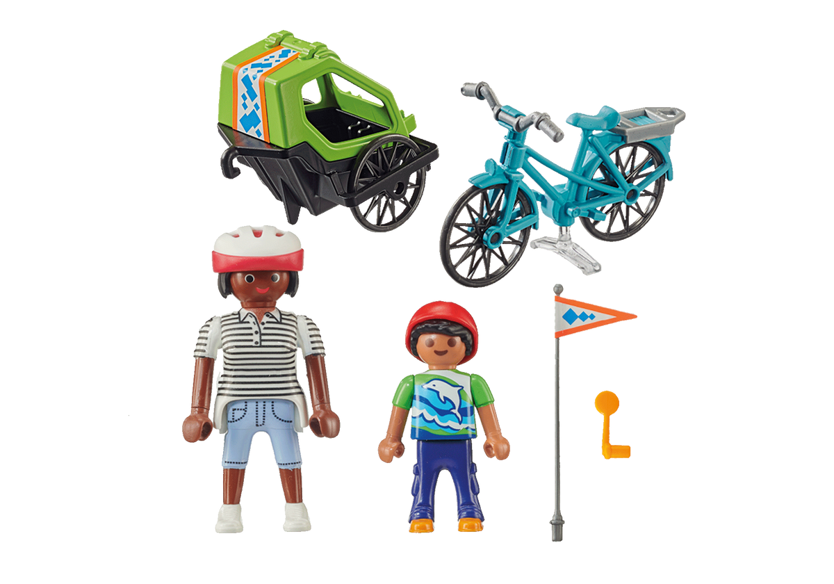 Cyclistes maman et enfant