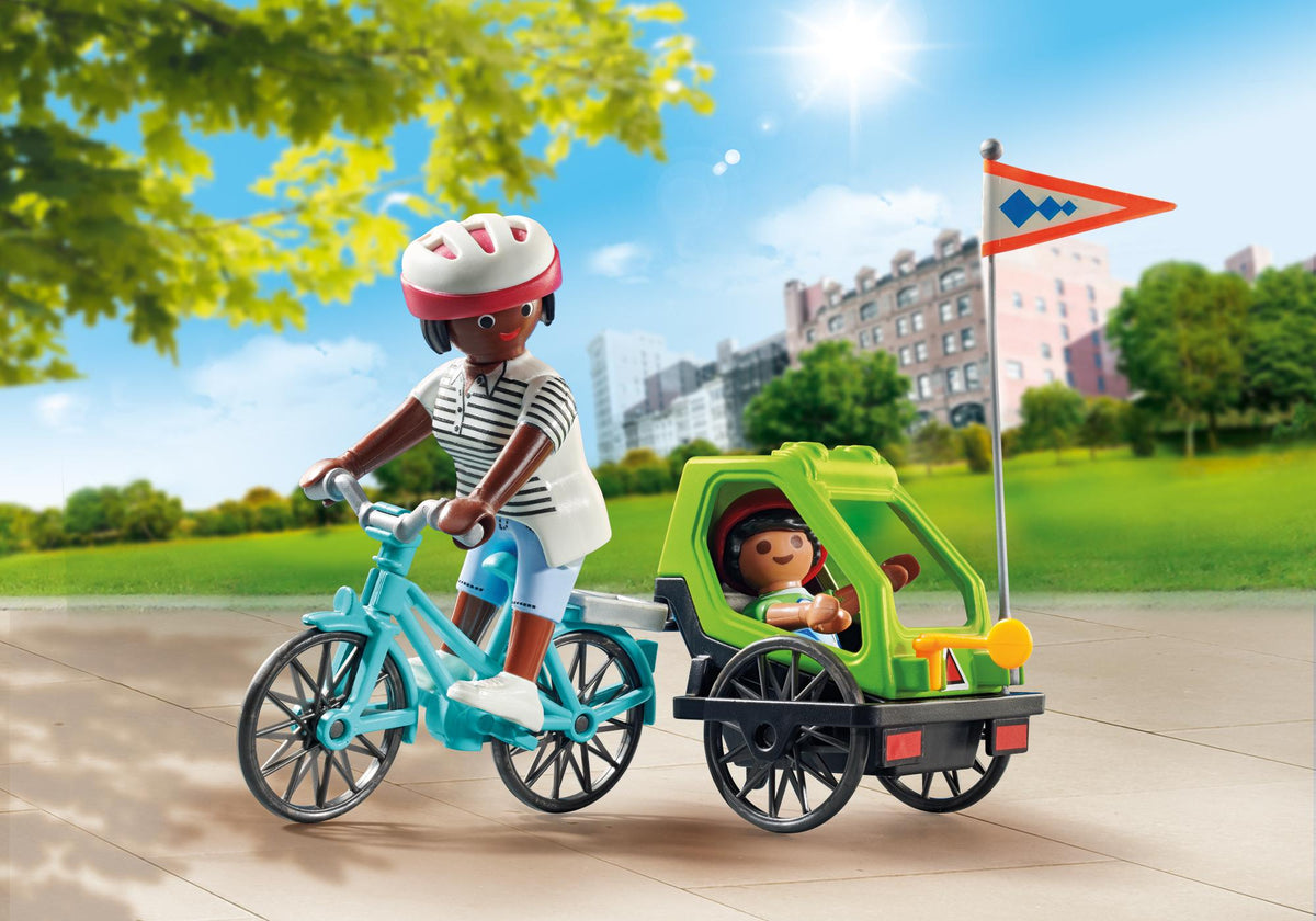 Cyclistes maman et enfant