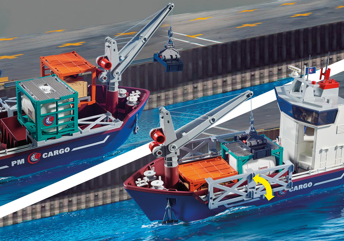 Grand cargo avec bateau de douaniers