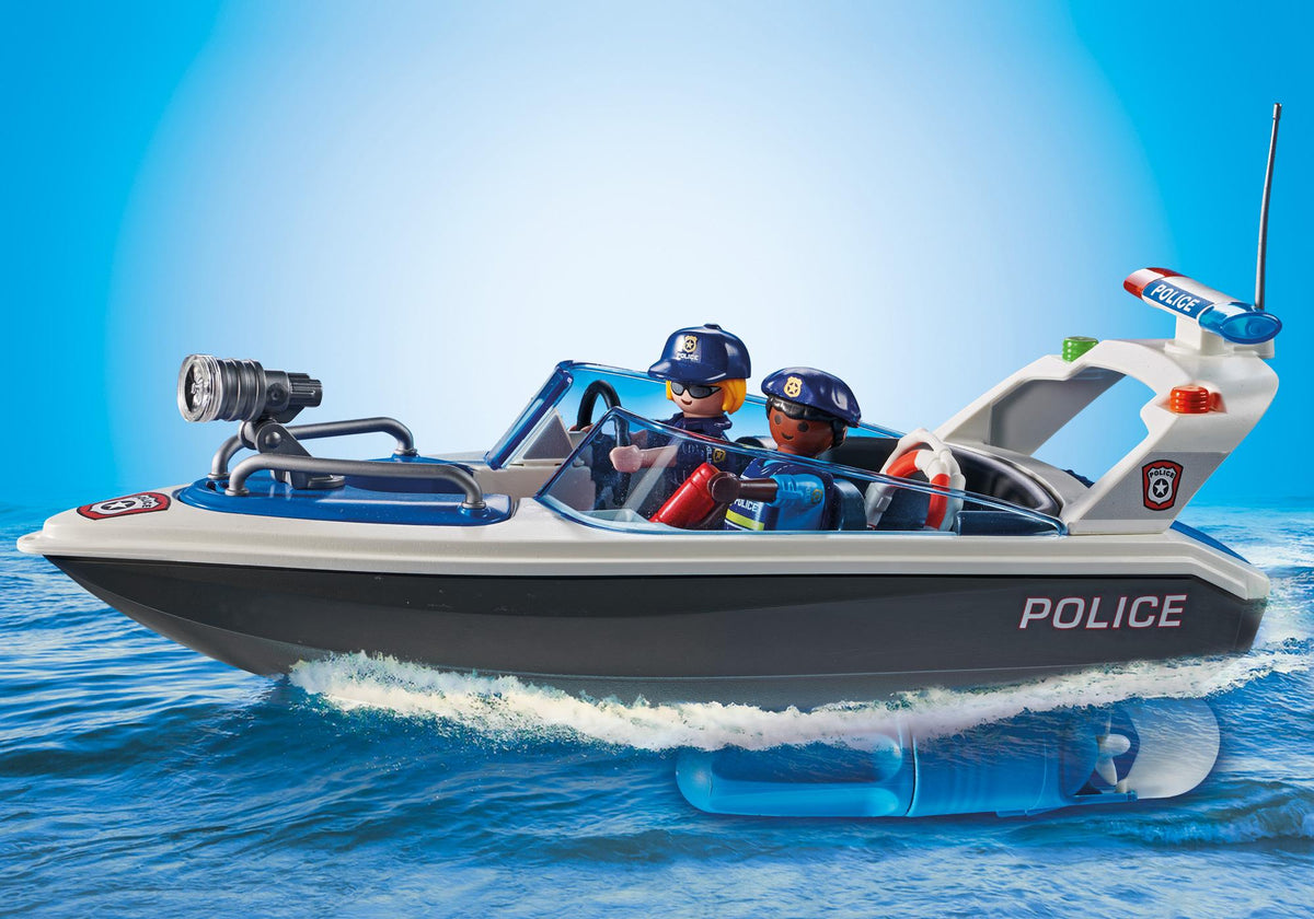 Police Pursuit on the Water