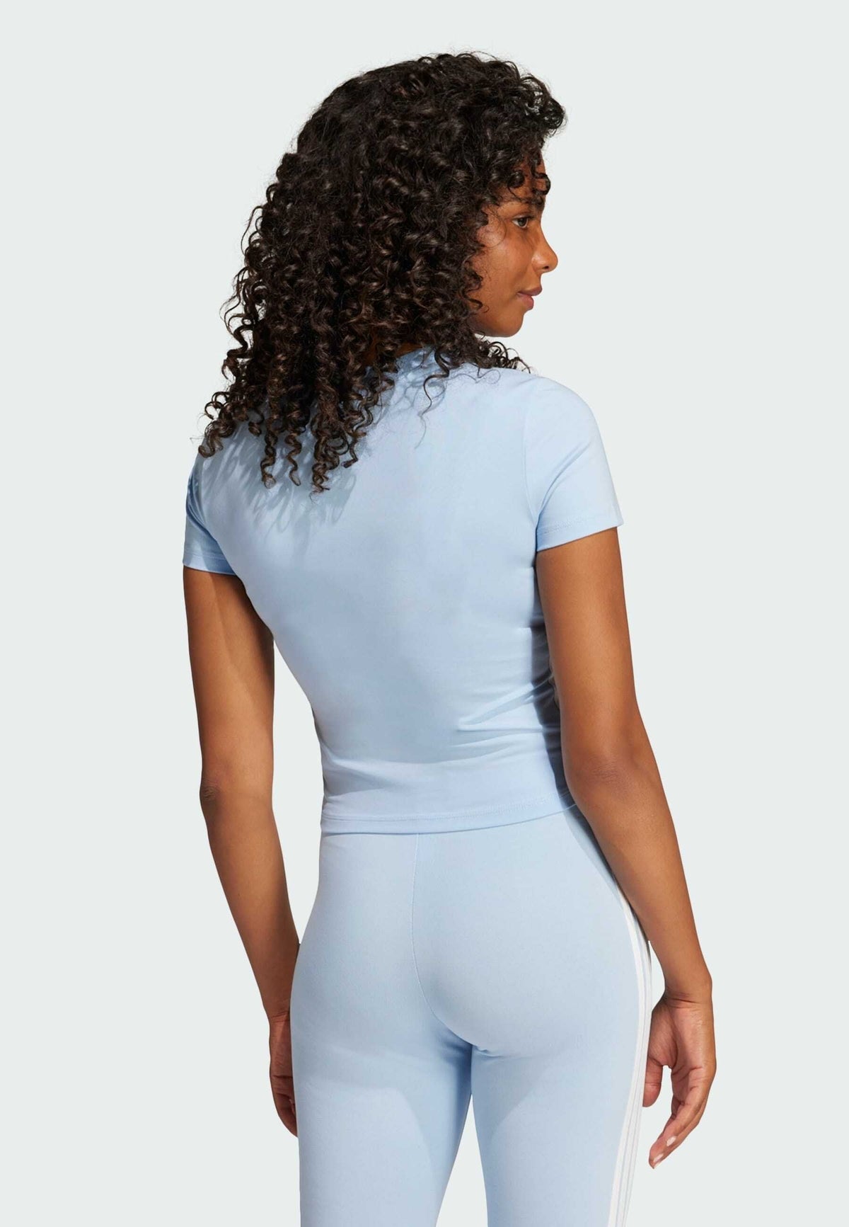 adidas Sportswear Essentials 3 Stripes Slim Baby – T-shirt imprimé Femme – glow blue   white/bleu clair