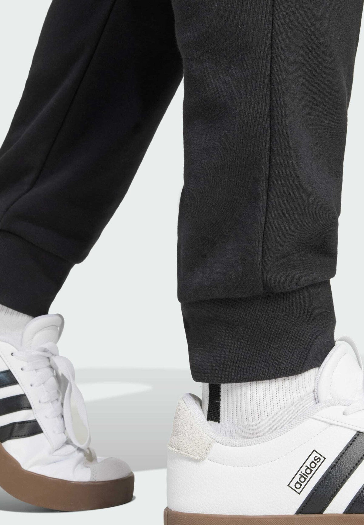 adidas Sportswear Essentials Feel Cozy – Pantalon de survêtement Homme – black white/noir