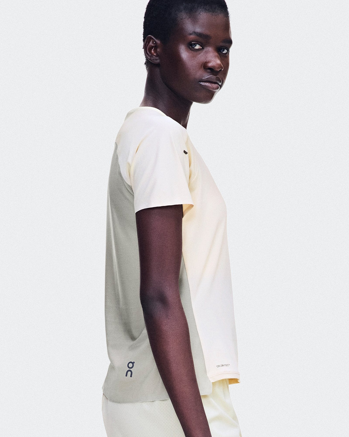  Performance-T femme - Hare | Brume
