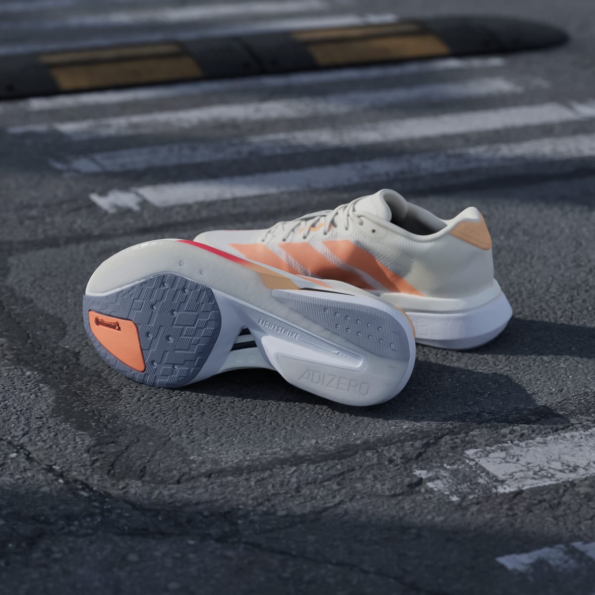 Chaussure Adizero Boston 13 Femme – Off White / Beam Orange / Acid Orange
