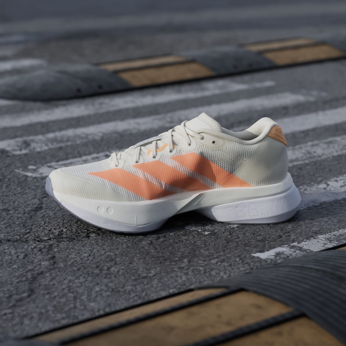 Chaussure Adizero Boston 13 Femme – Off White / Beam Orange / Acid Orange