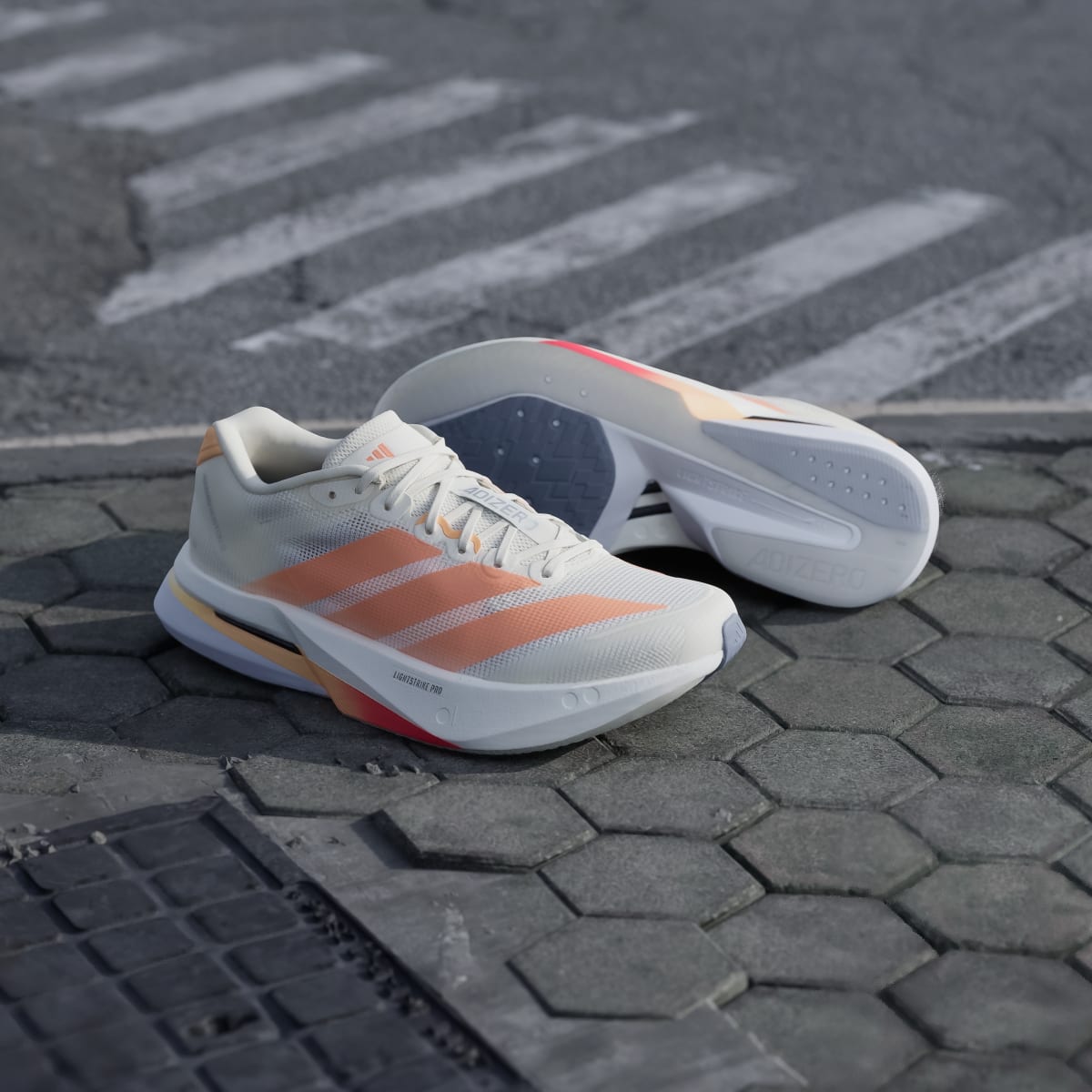 Chaussure Adizero Boston 13 Femme – Off White / Beam Orange / Acid Orange