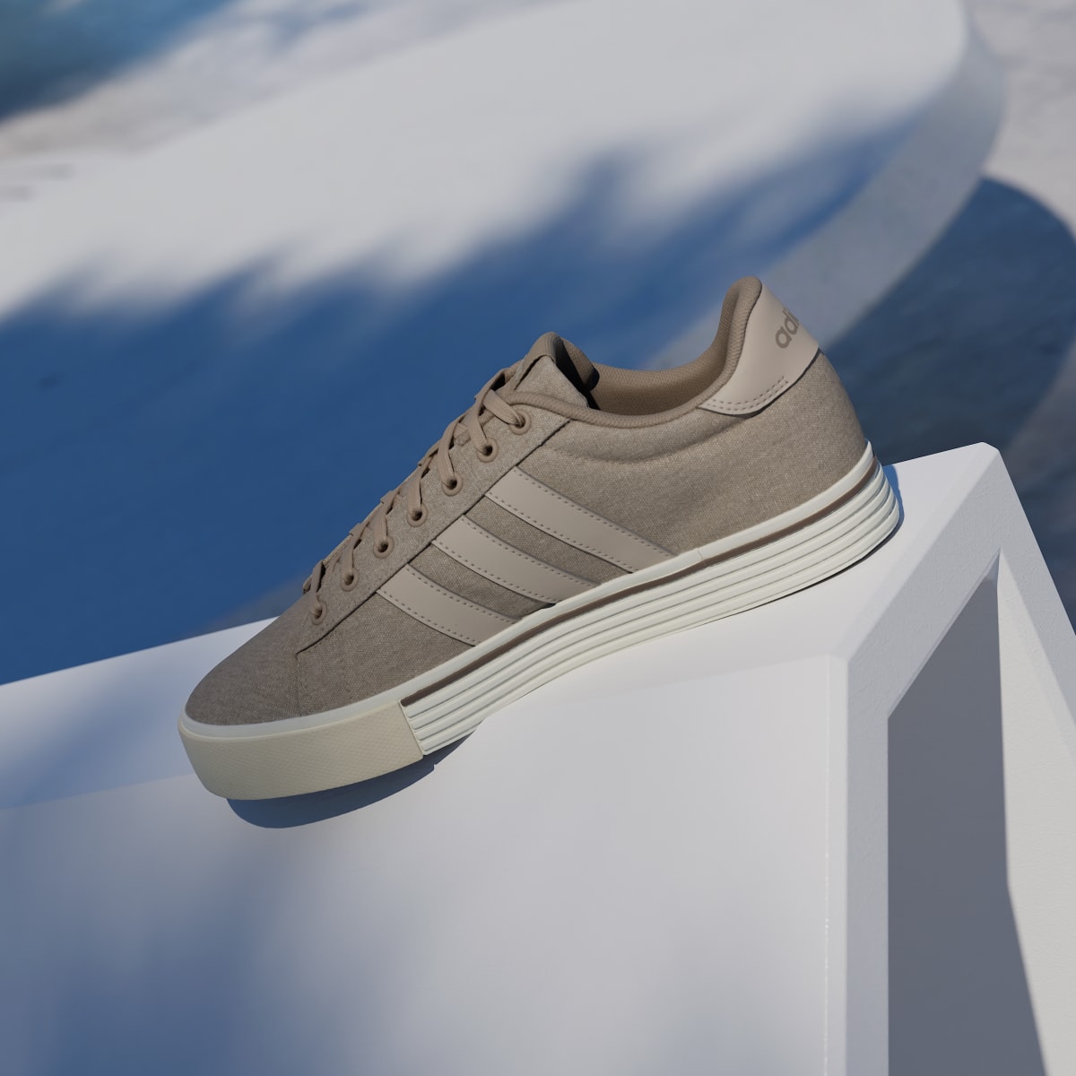 Chaussure Daily 4.0 – Blanch Cargo / Wonder Beige / Off White