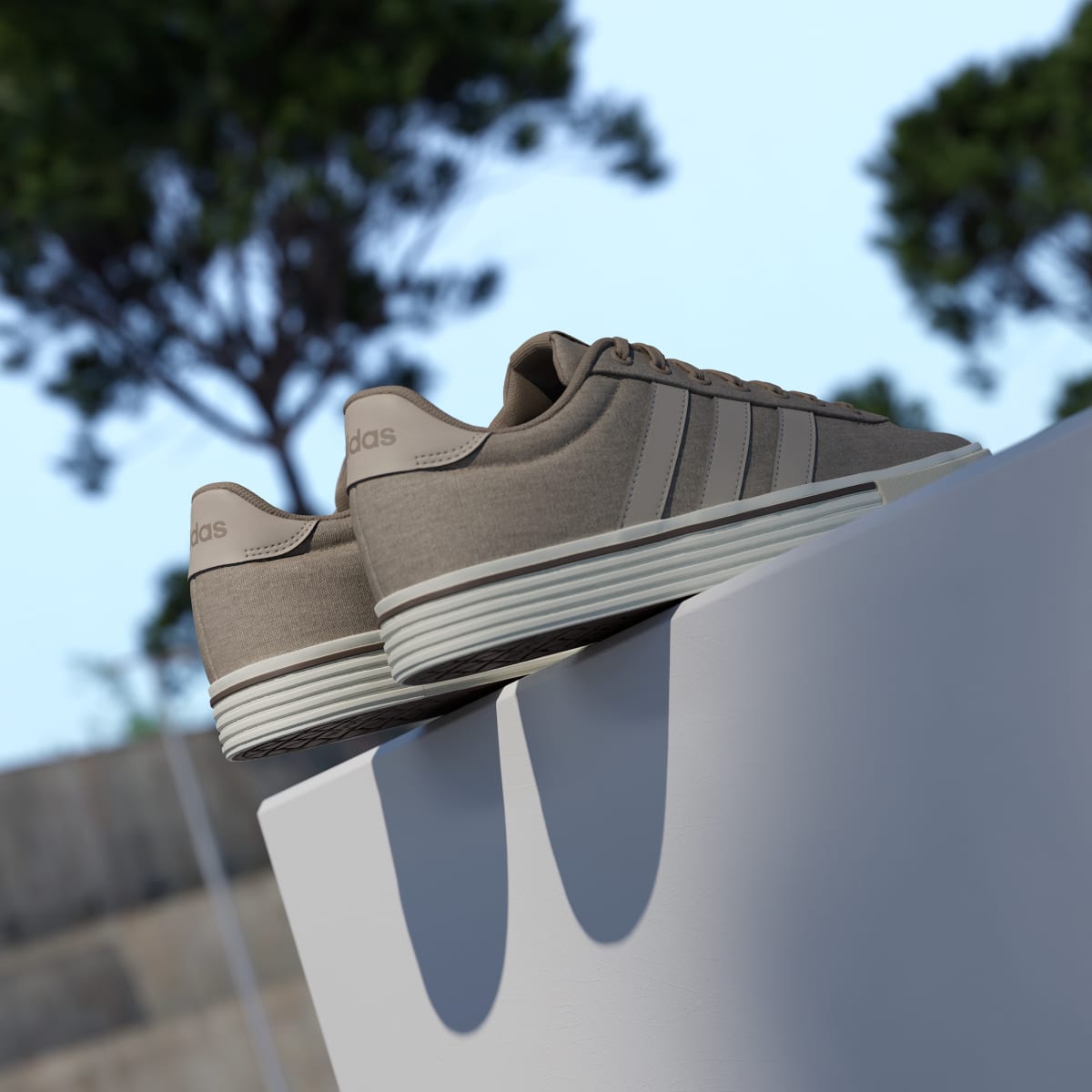 Chaussure Daily 4.0 – Blanch Cargo / Wonder Beige / Off White