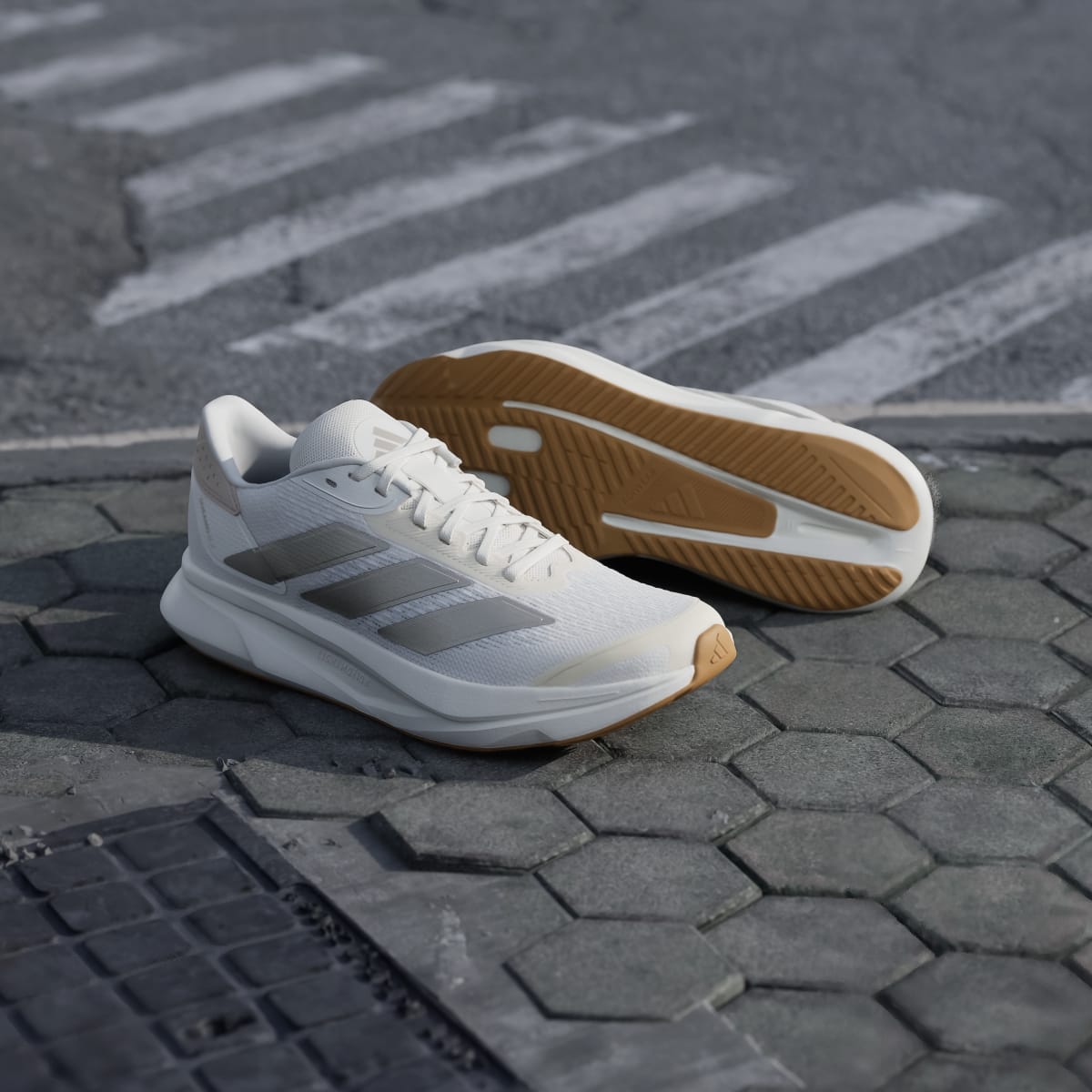 Chaussure de running Duramo SL 2 Femme – Chalk White / Cyber Metallic / Crystal Linen