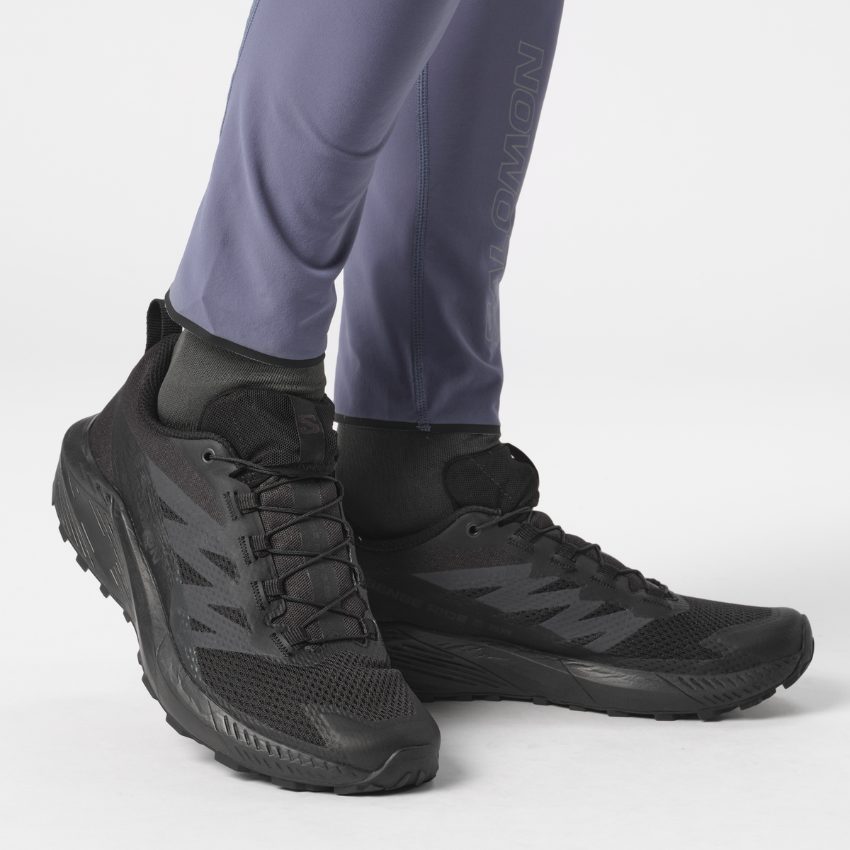 Salomon SENSE RIDE 5 SR Unisexe - Black / Black / Phantom - vue 4
