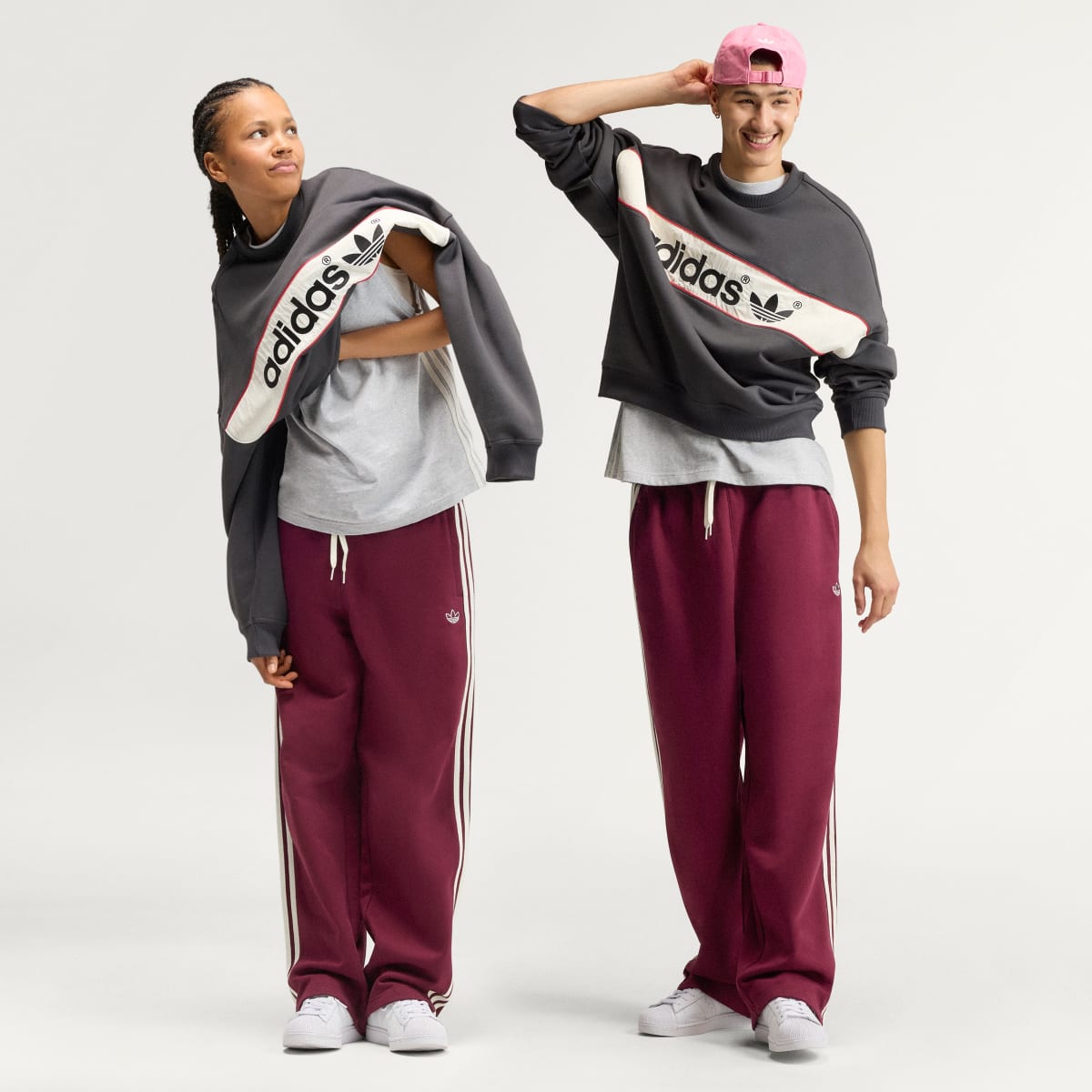 Pantalon de survêtement ourlets droits 3 bandes adiSignature – Unisexe – Team Maroon 2 / Off White