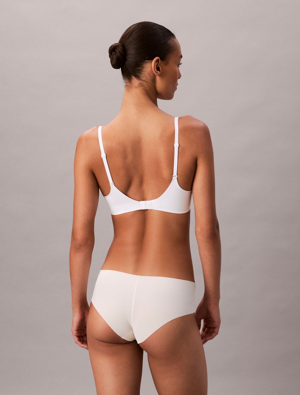 Perfectly Fit Push Up Plunge Bra - White