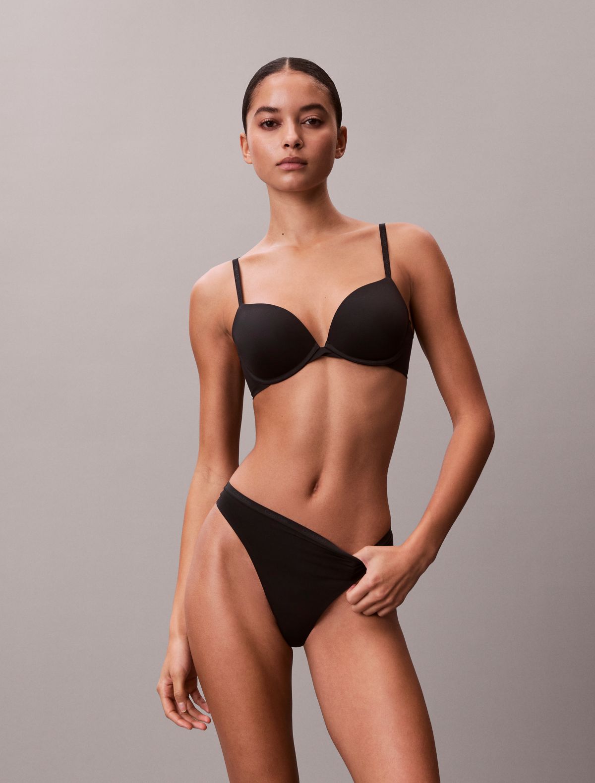 Perfectly Fit Push Up Plunge Bra - Black