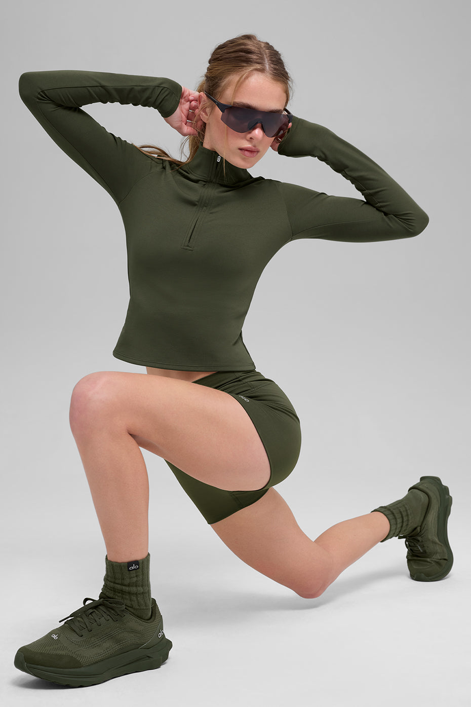 ALO Haut Manches Longues Zippé Softsculpt Precision 1/4 - Green Olive