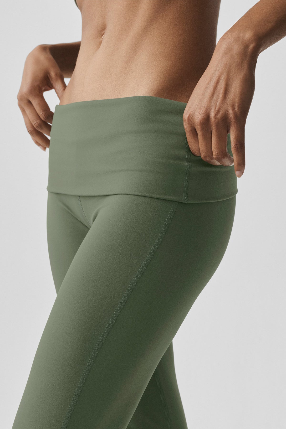 Legging Évasé ALO Softsculpt Foldover (Classique) - Bamboo Green