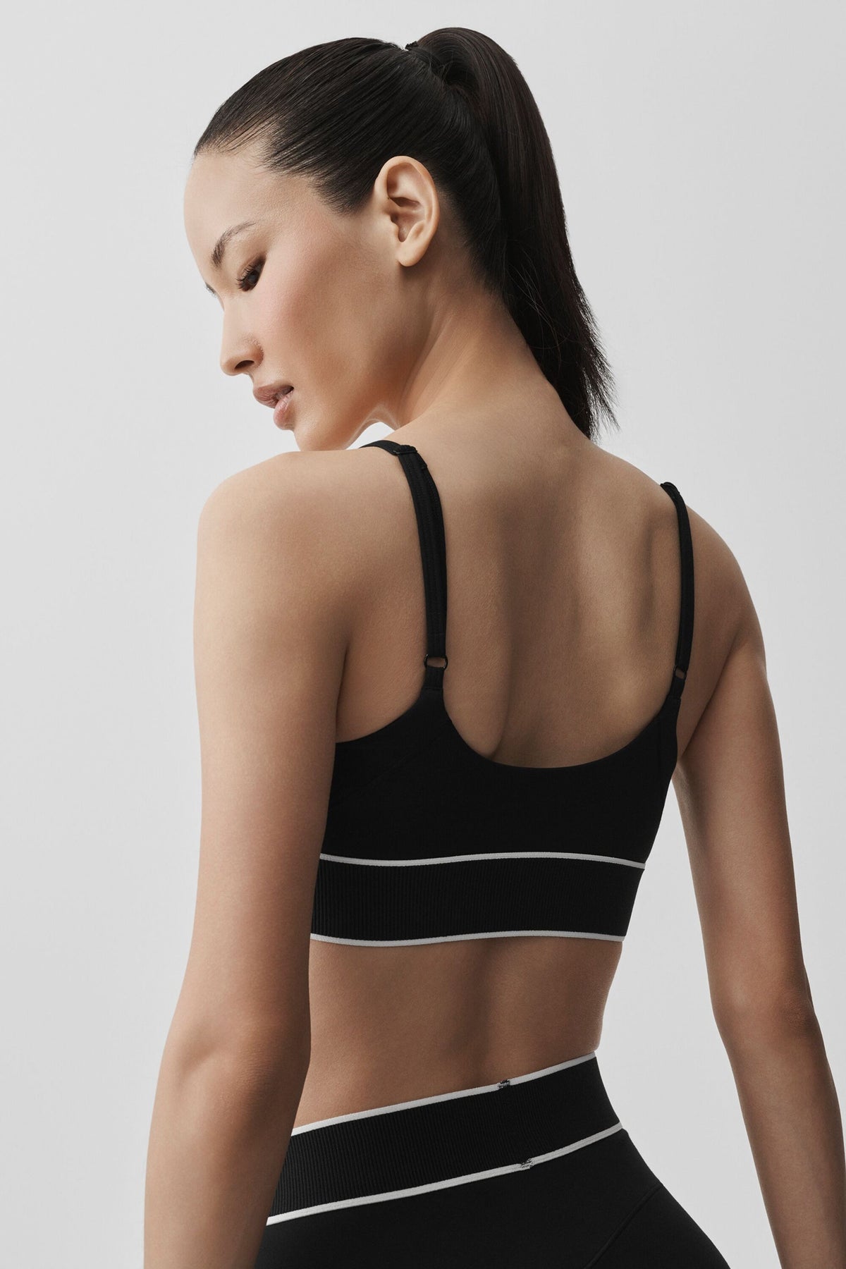 Sujetador deportivo ALO Softsculpt Amp It Up - Negro