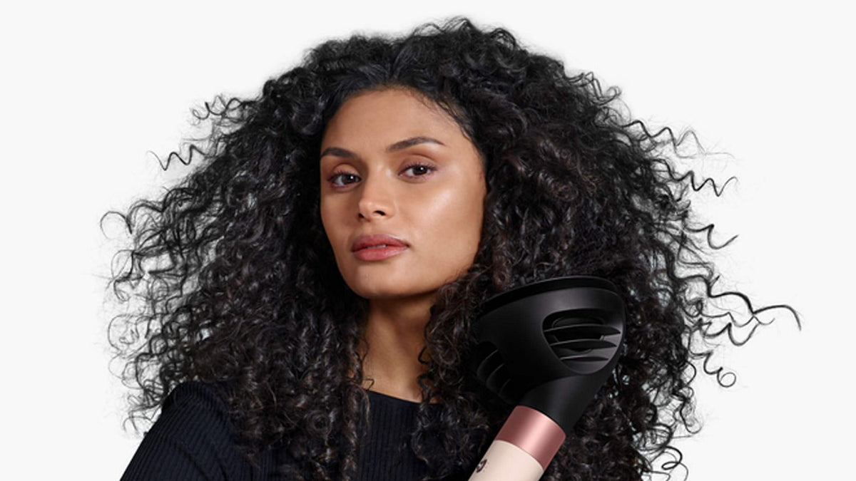 Multi-styler Dyson Airwrap i.d.™ – Cheveux bouclés à frisés – Abricot Céramique