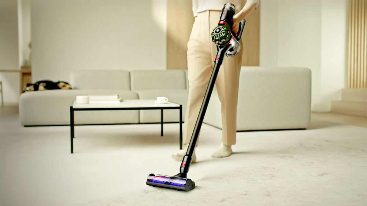 Aspirateur sans fil Dyson V8 Cyclone – Kit de nettoyage pour meubles