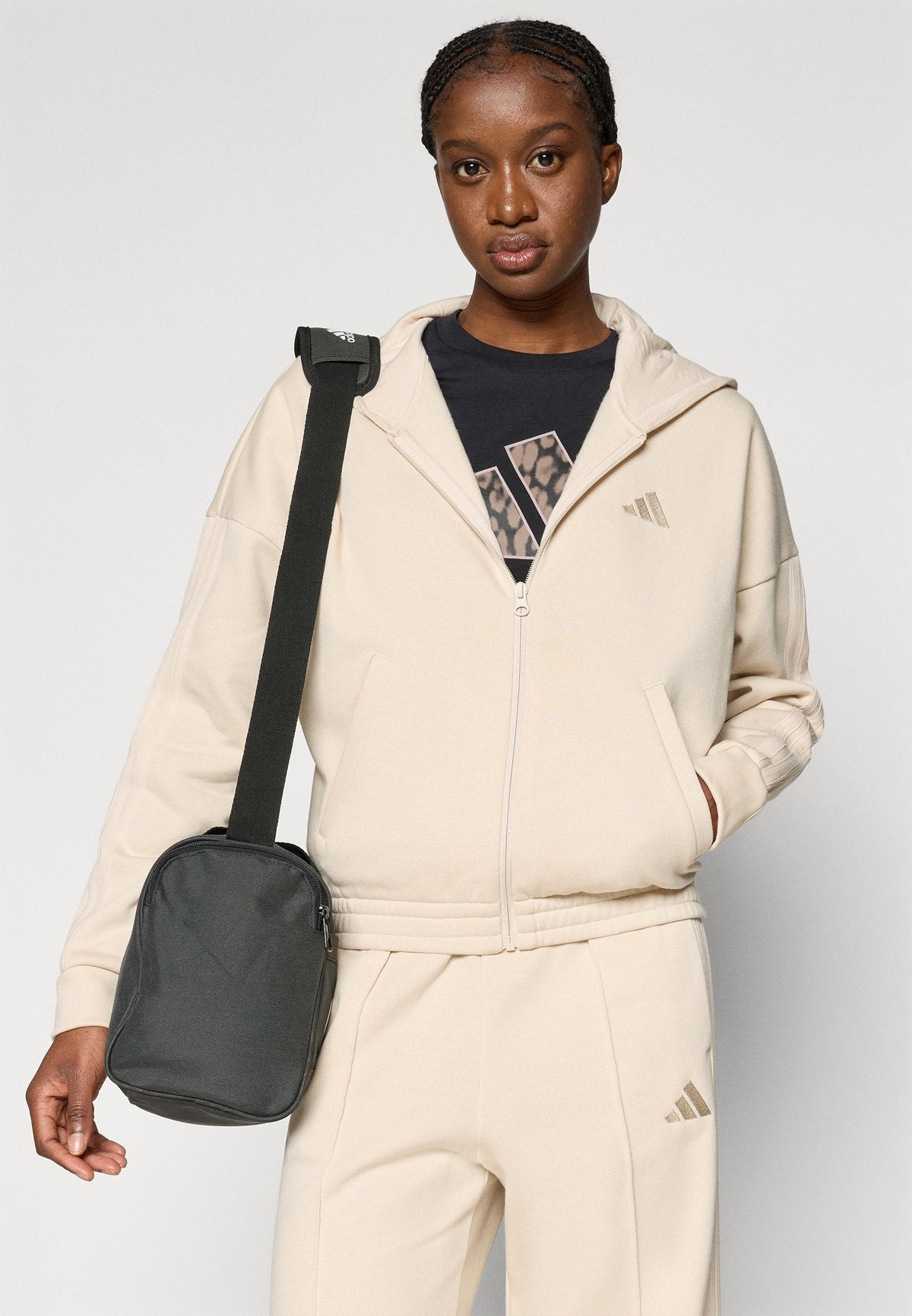 adidas Sportswear Energize – Survêtement Femme – crystal linen/beige