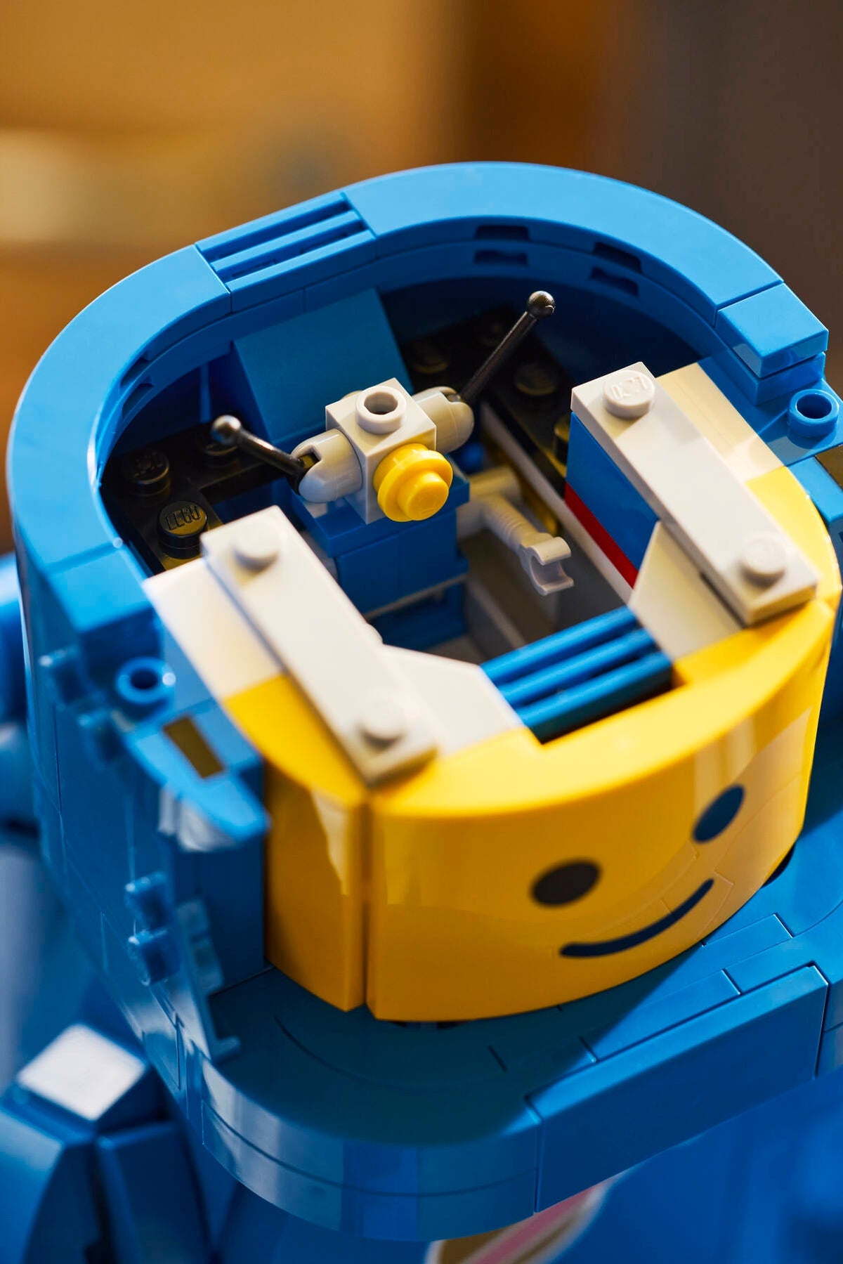 Minifigurine d’astronaute bleu grand format