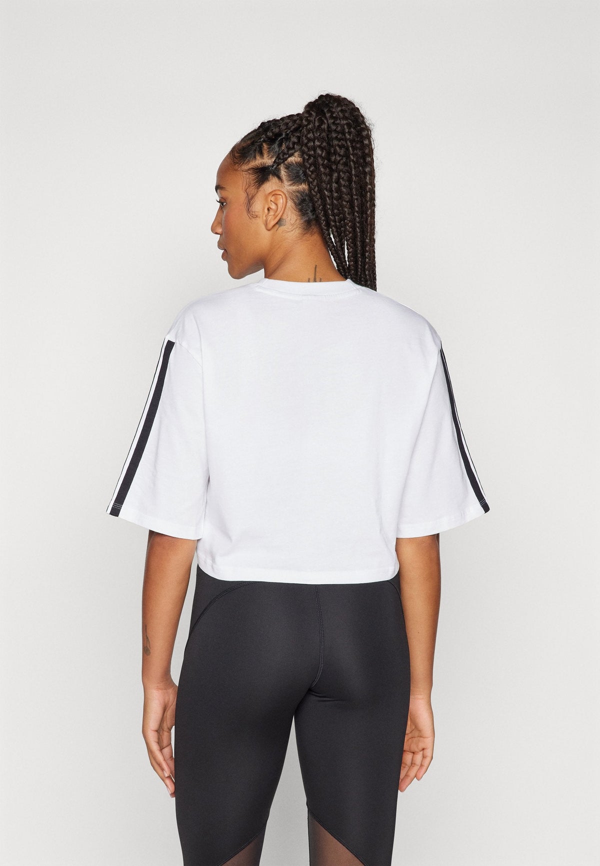 adidas Sportswear Essentials 3 Stripes Loose – T-shirt imprimé Femme – white/black/blanc