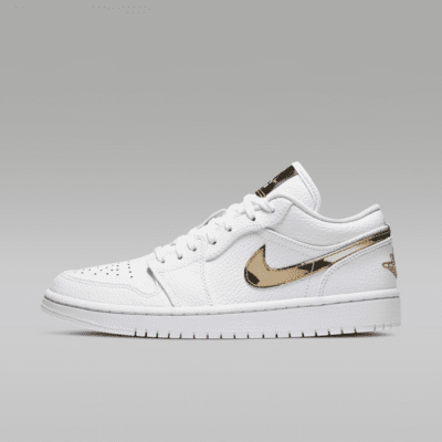 Air Jordan 1 Low SE Mujer – Blanco/Blanco/Metallic Gold