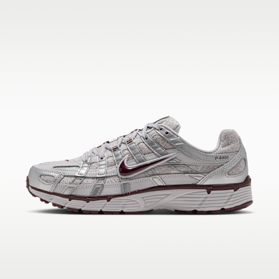 Nike P-6000 Mujer – Vast Grey/Metallic Silver/Burgundy Crush