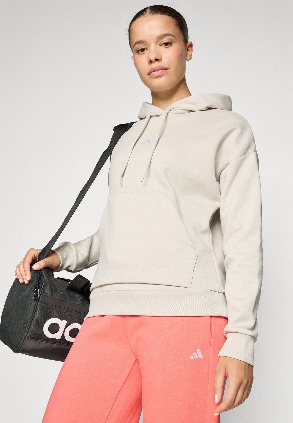 adidas Sportswear Essentials – Sweat à capuche Femme – alumina/white/beige