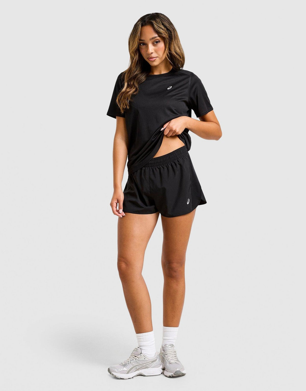 ASICS Short Core Split – Noir