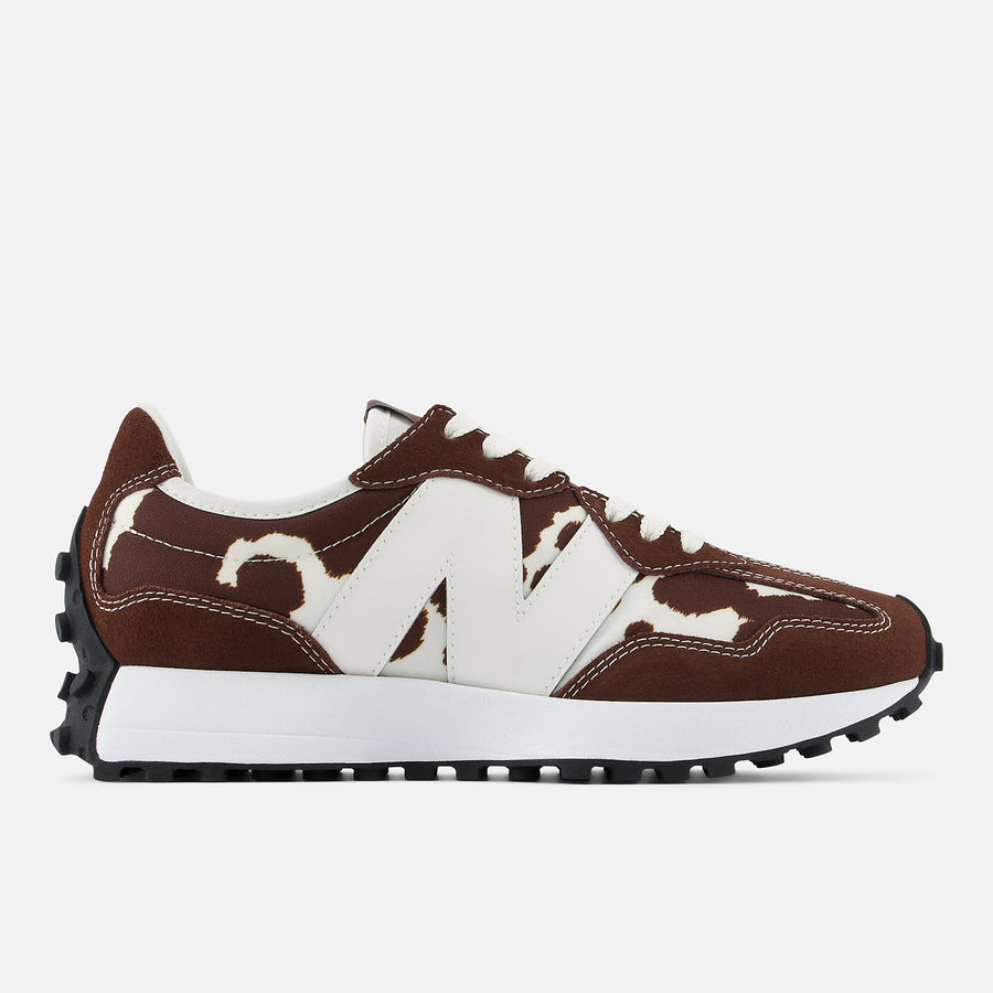 New Balance 327 - Marrón/Blanco (W327APC)